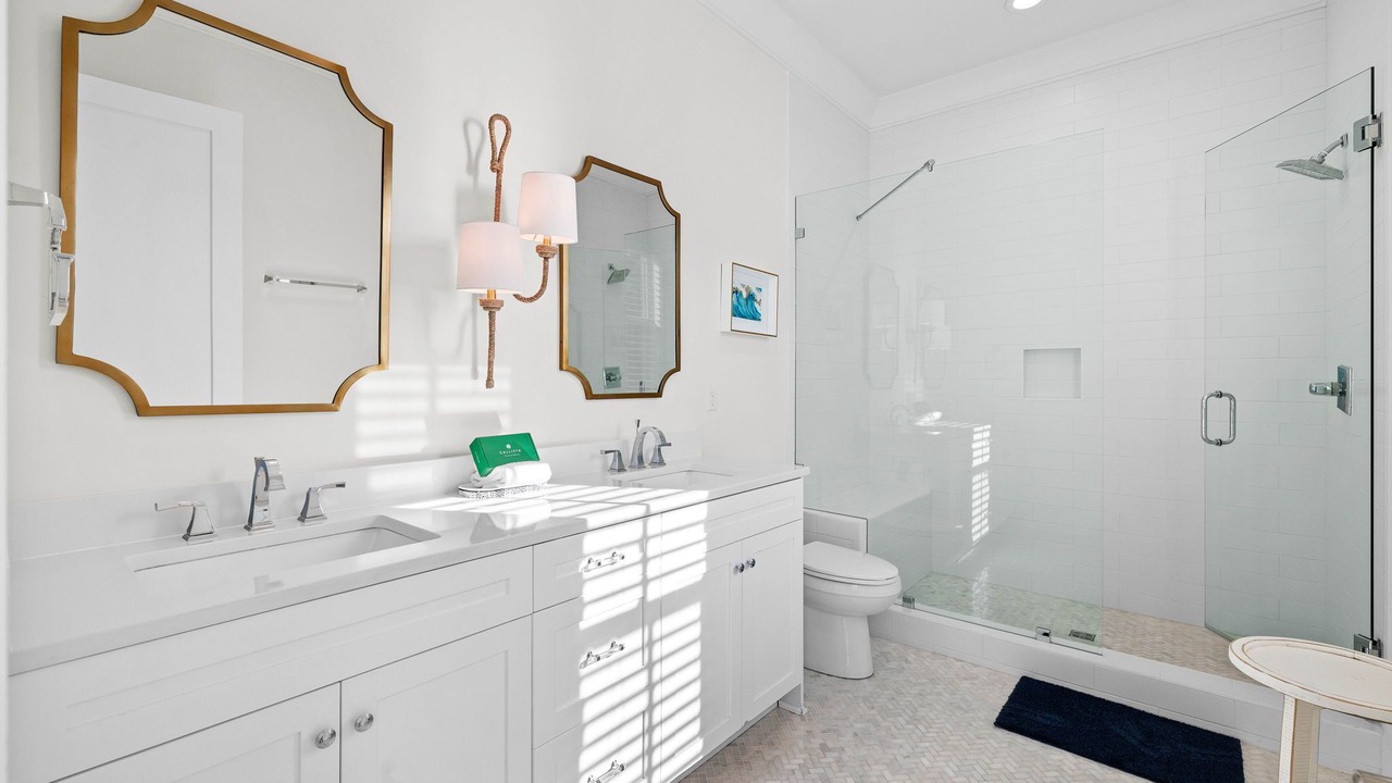 Photo of Bathroom in Lakeside at Blue Mountain Beach
