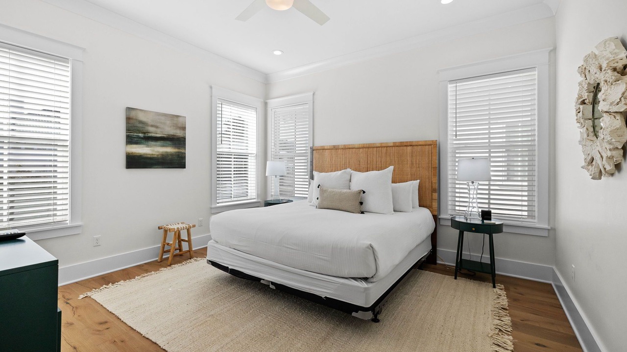 Photo of Bedroom in Lakeside at Blue Mountain Beach