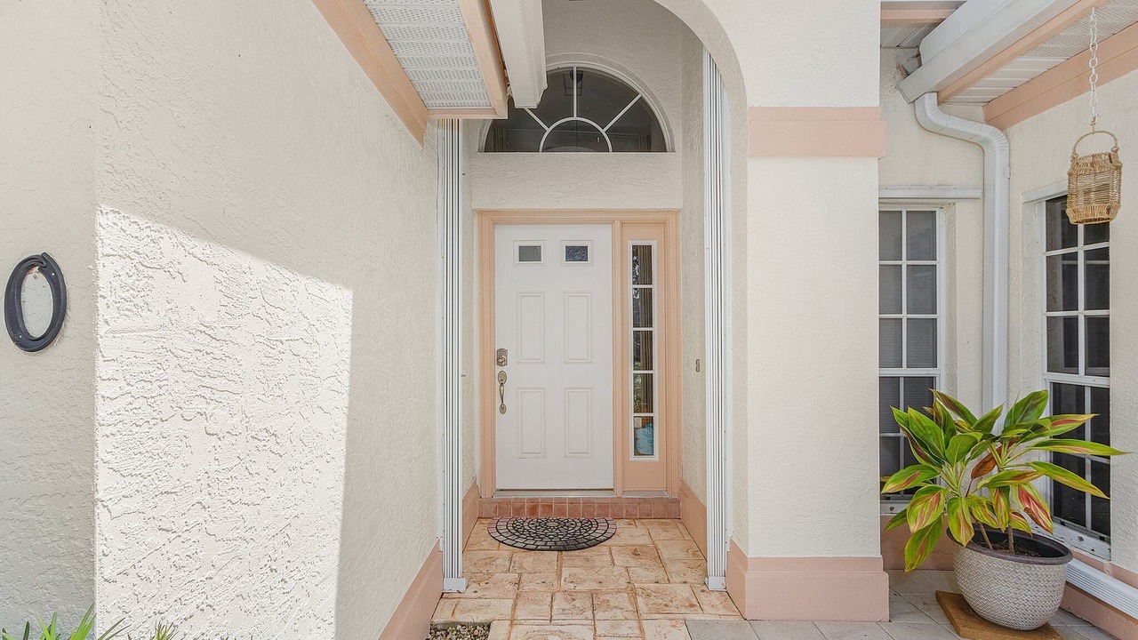 Photo of Outdoor in Crown Pointe