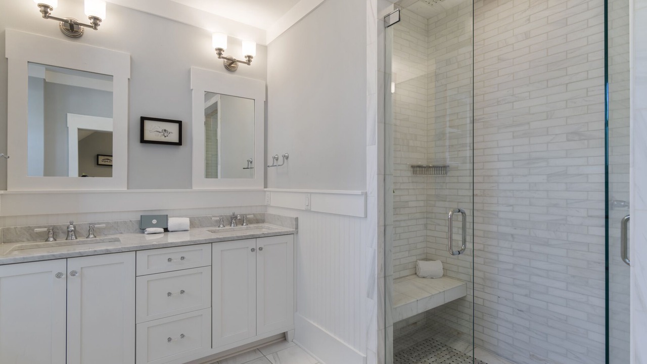 Photo of Bathroom in Forest District