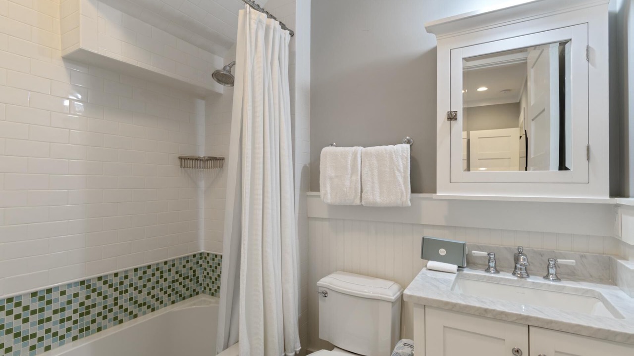 Photo of Bathroom in Forest District