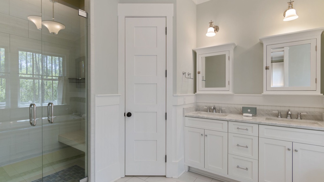 Photo of Bathroom in Forest District