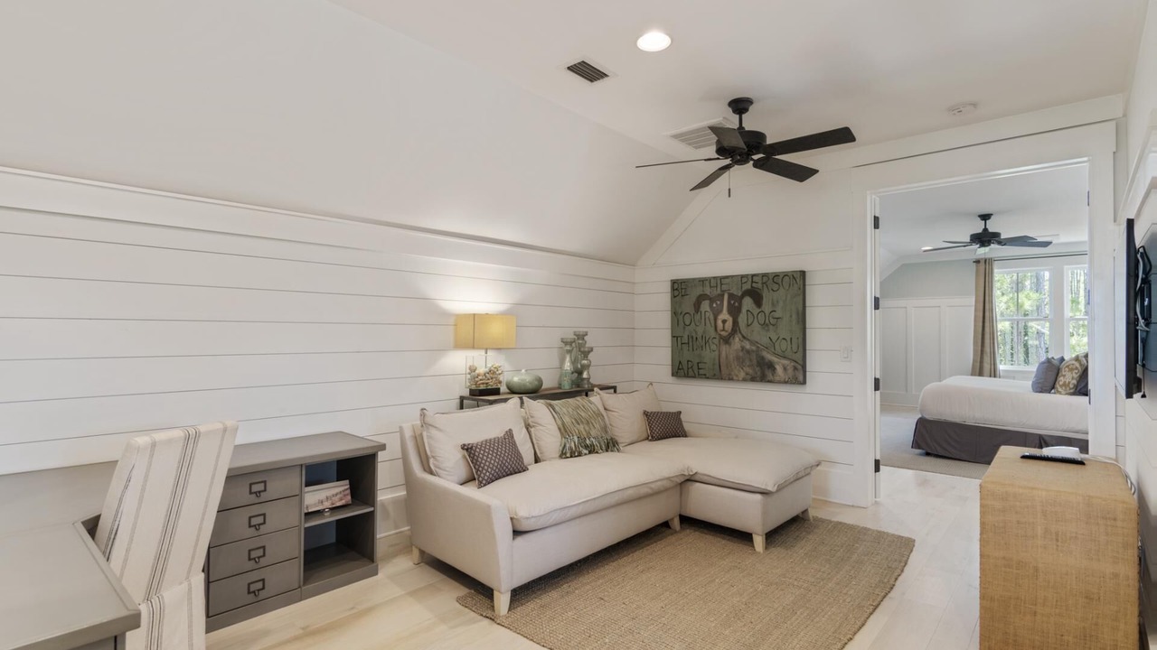 Photo of Livingroom in Forest District