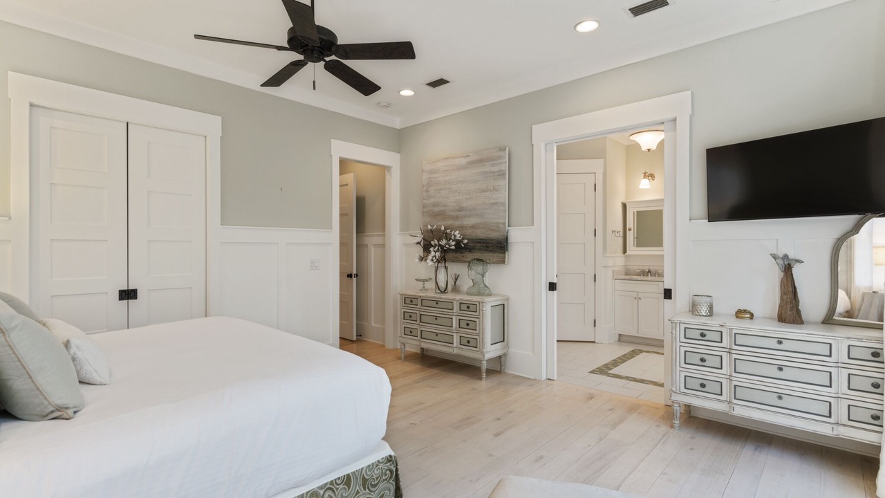 Photo of Bedroom in Forest District