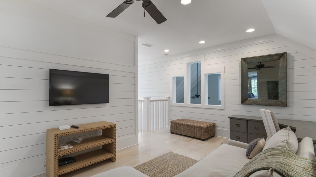 Photo of Livingroom in Forest District