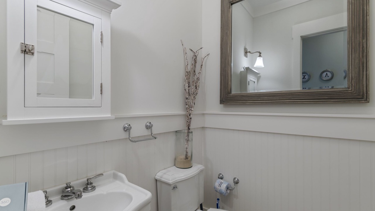 Photo of Bathroom in Forest District