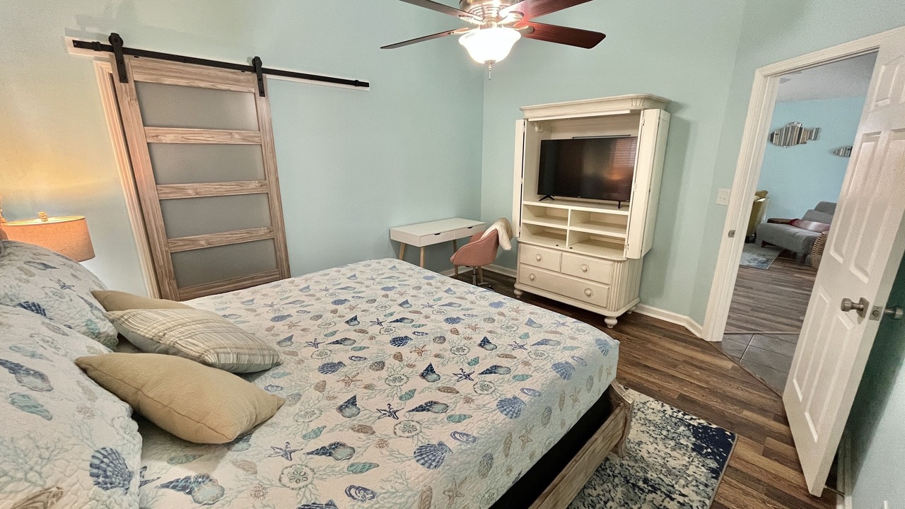 Photo of Bedroom in Riviera Beach