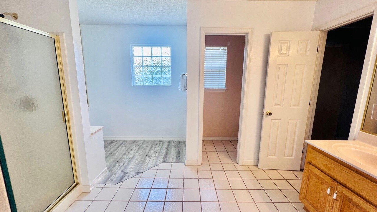 Photo of Bathroom in Navarre