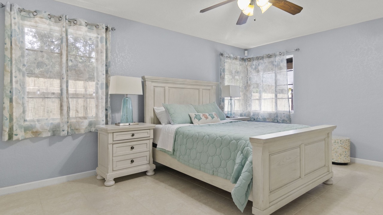 Photo of Bedroom in Mango Groves