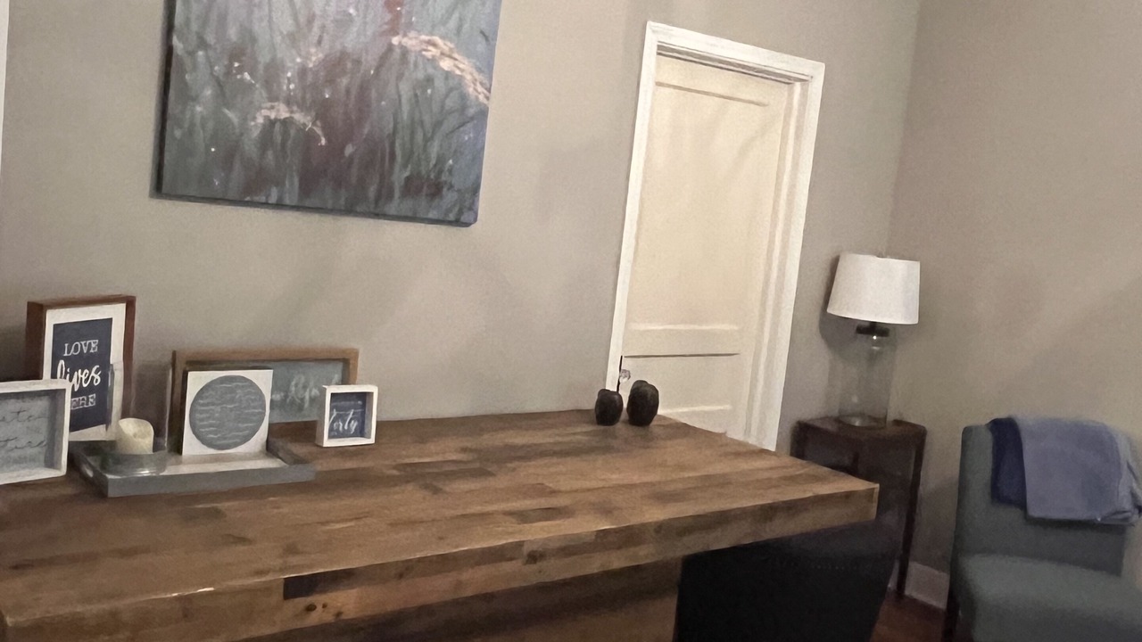 Photo of Livingroom in Algiers Point