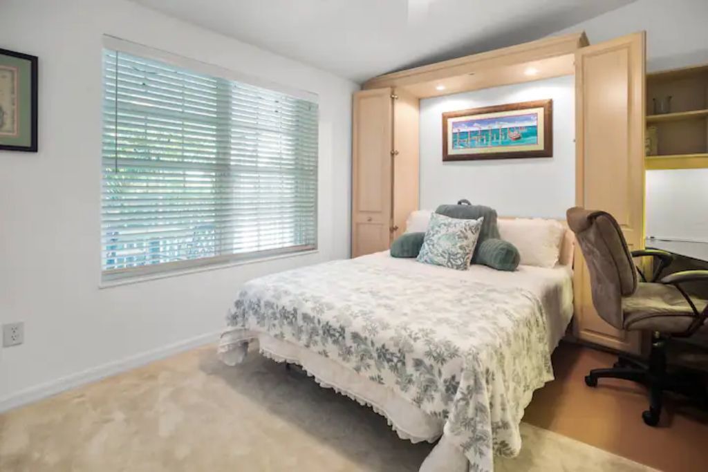 Photo of Bedroom in Chokoloskee