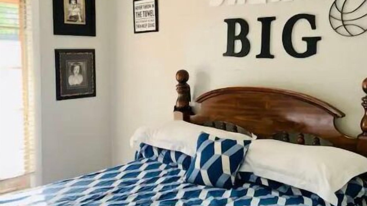 Photo of Bedroom in Greenwood