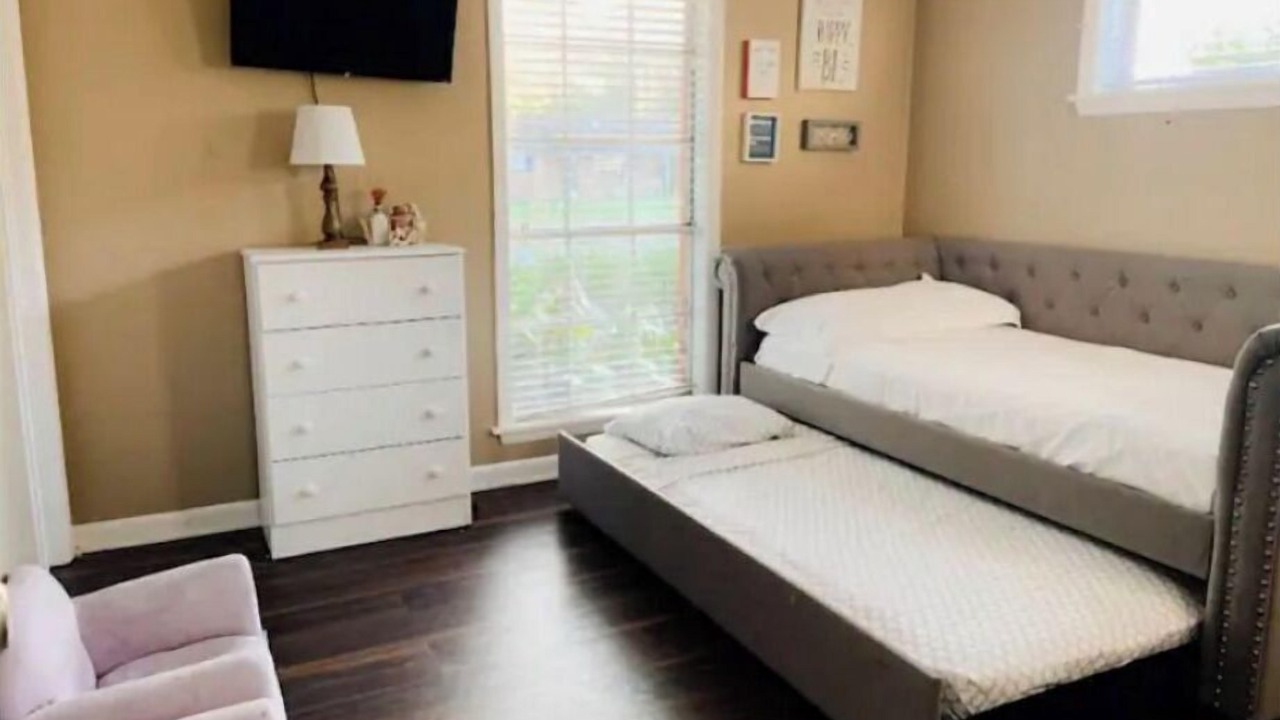 Photo of Bedroom in Greenwood