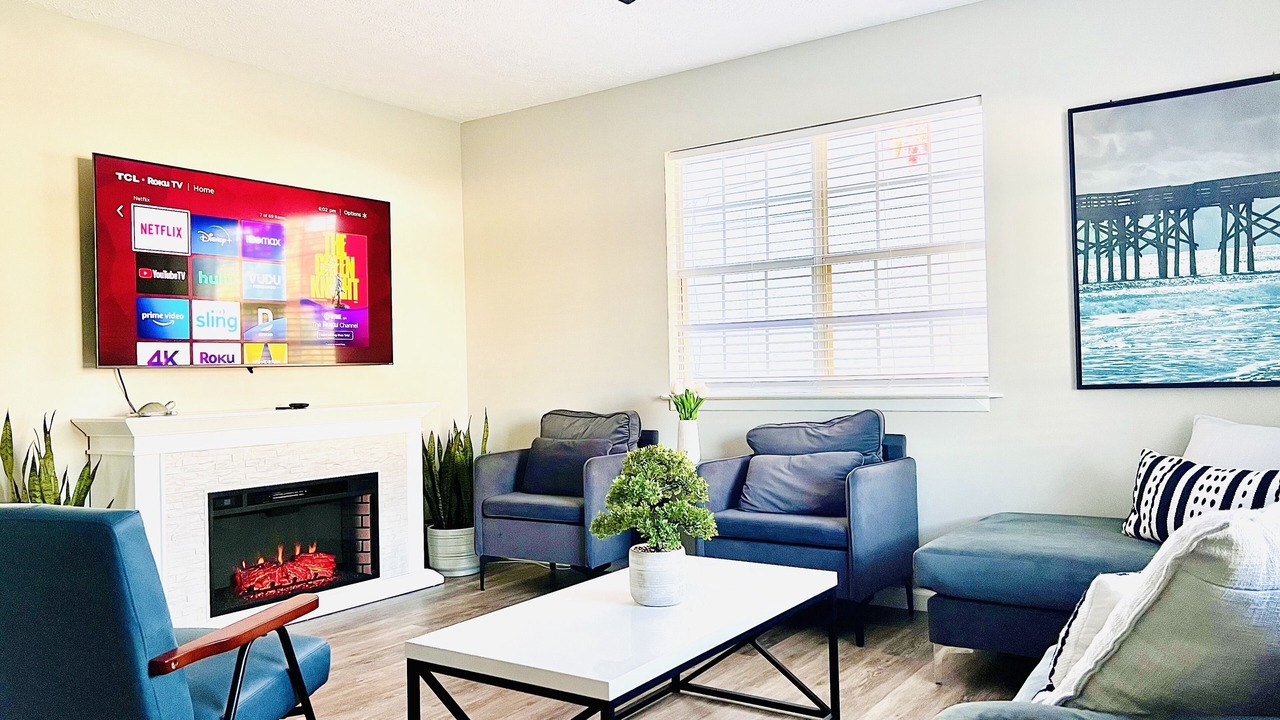 Photo of Livingroom in Bay VIew Addition