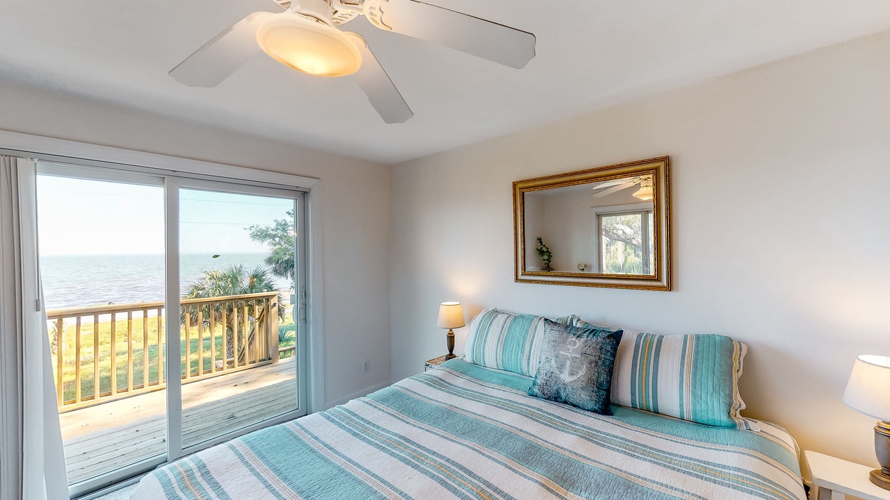 Photo of Bedroom in Eastpoint