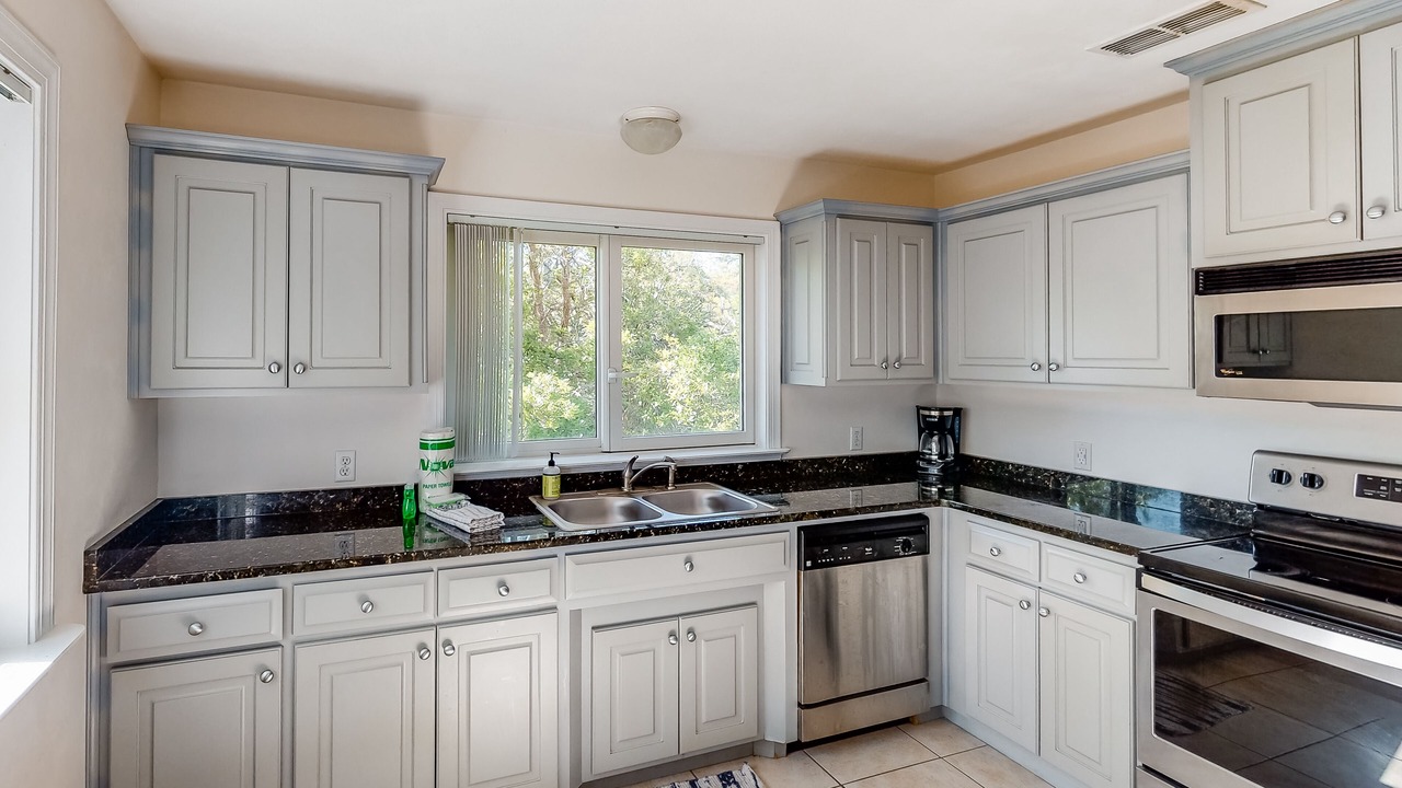Photo of Kitchen in Eastpoint