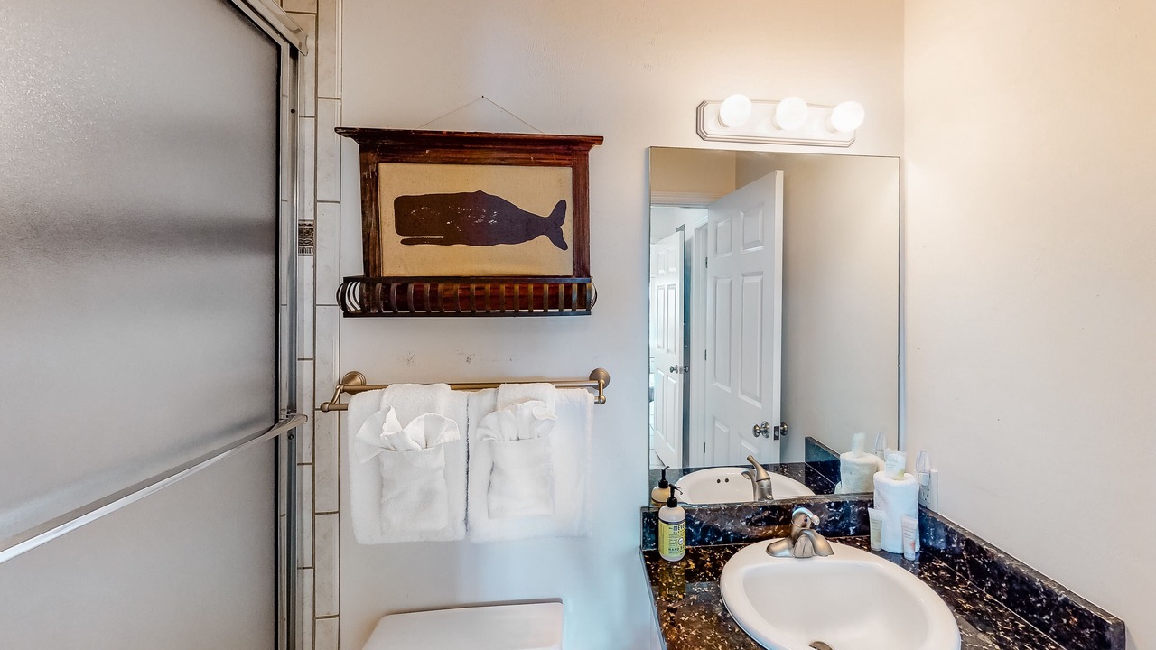 Photo of Bathroom in Eastpoint