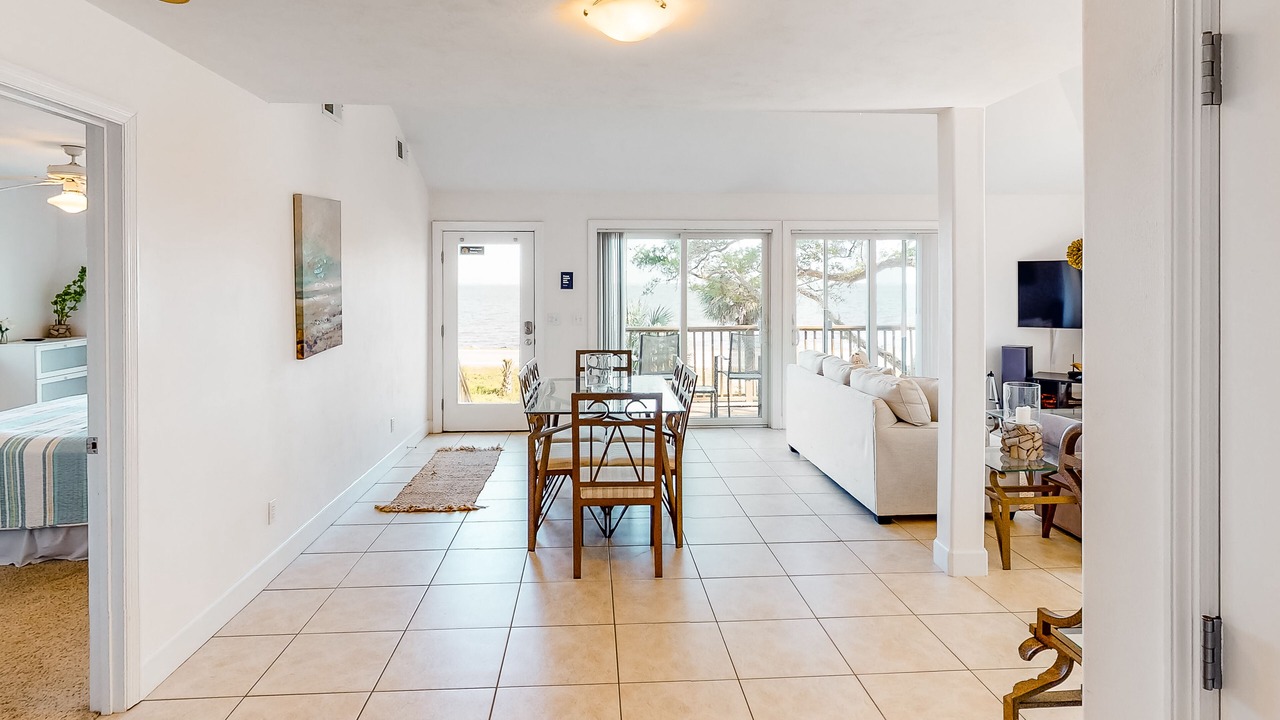 Photo of Livingroom in Eastpoint