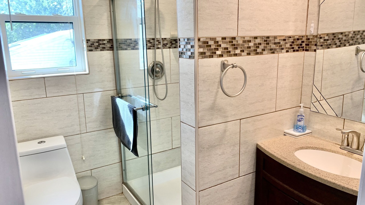Photo of Bathroom in Edgewater