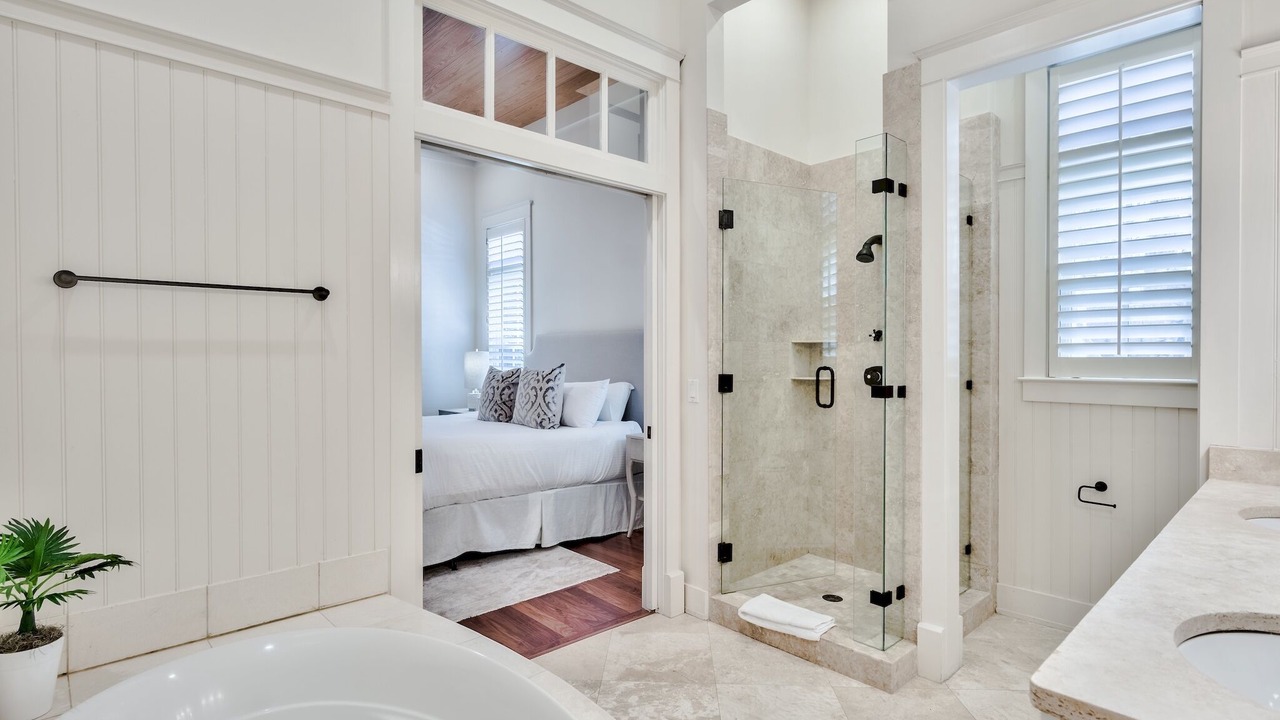 Photo of Bathroom in Forest District