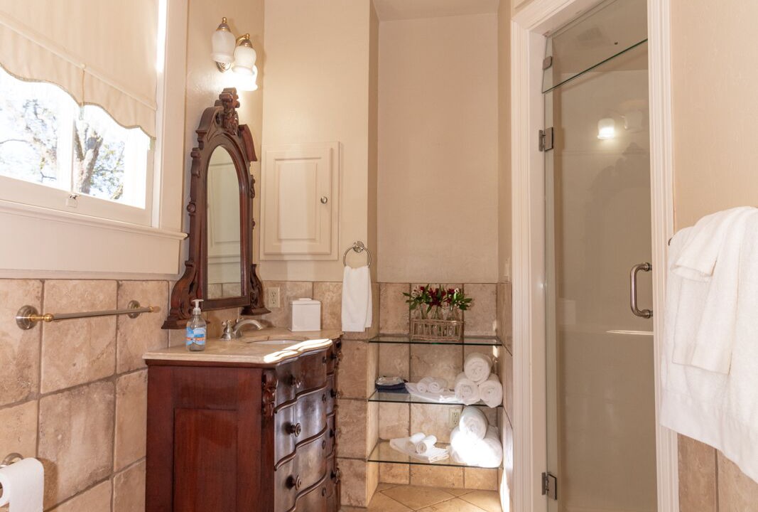 Photo of Bathroom in Madisonville