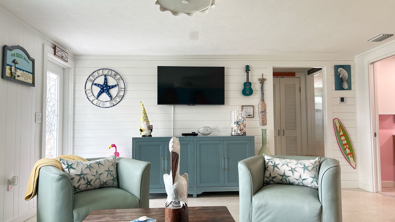Photo of Livingroom in Englewood