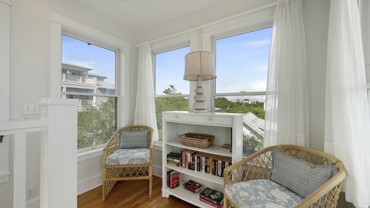 Photo of Patio Balcony in Seaside