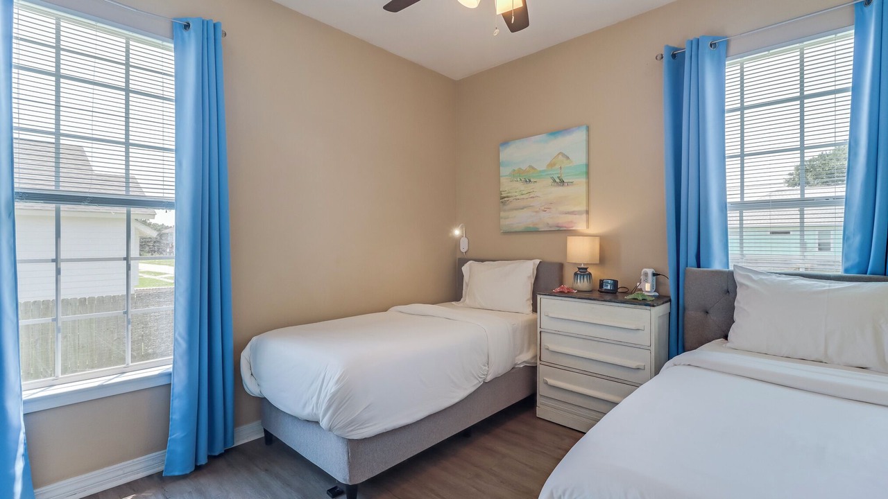 Photo of Bedroom in Long Beach