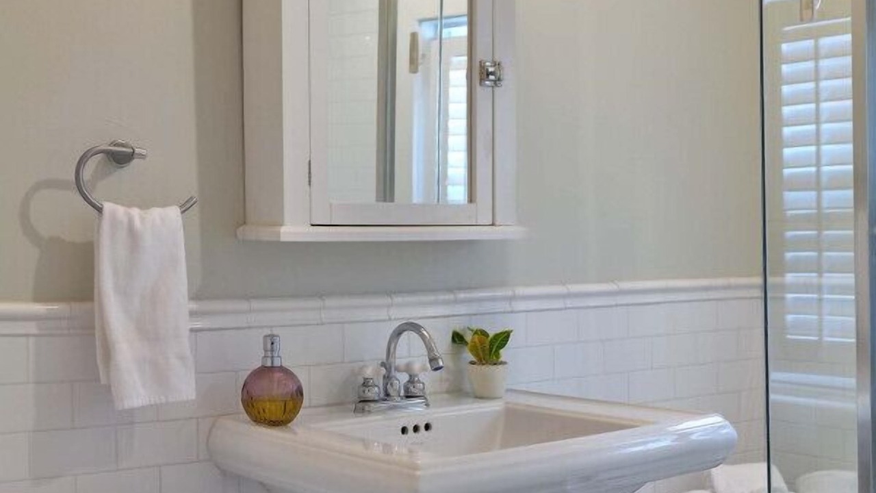 Photo of Bathroom in Old East Hill
