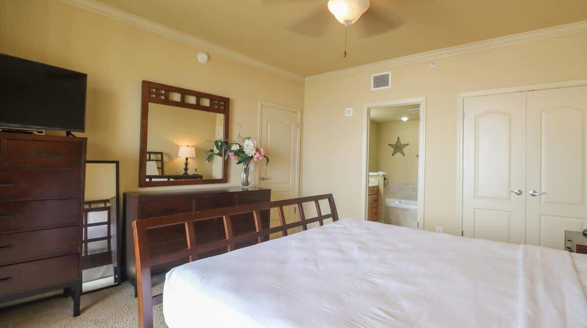 Photo of Bedroom in Gulfport