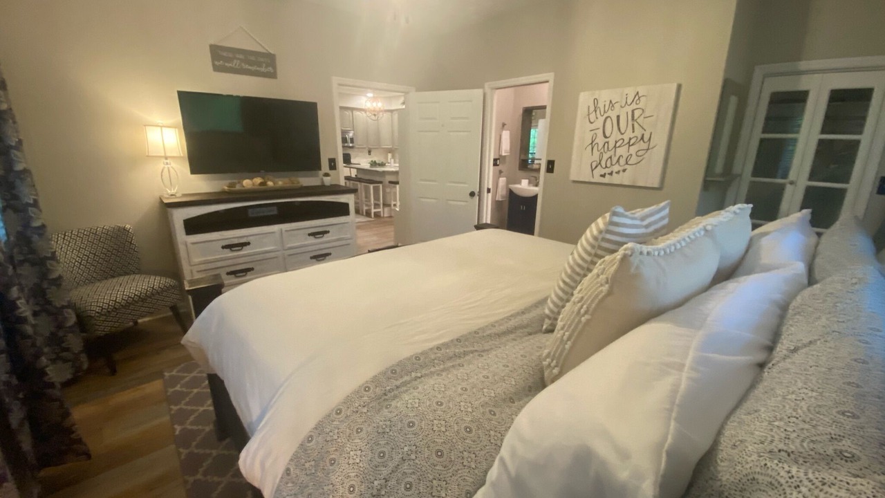 Photo of Bedroom in Dadeville