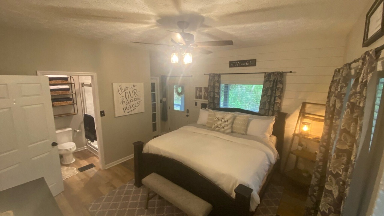 Photo of Bedroom in Dadeville
