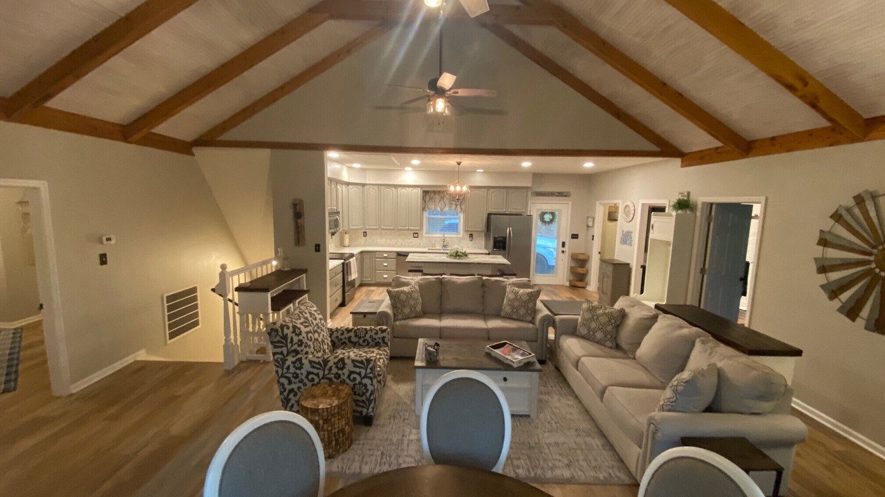 Photo of Bedroom in Dadeville