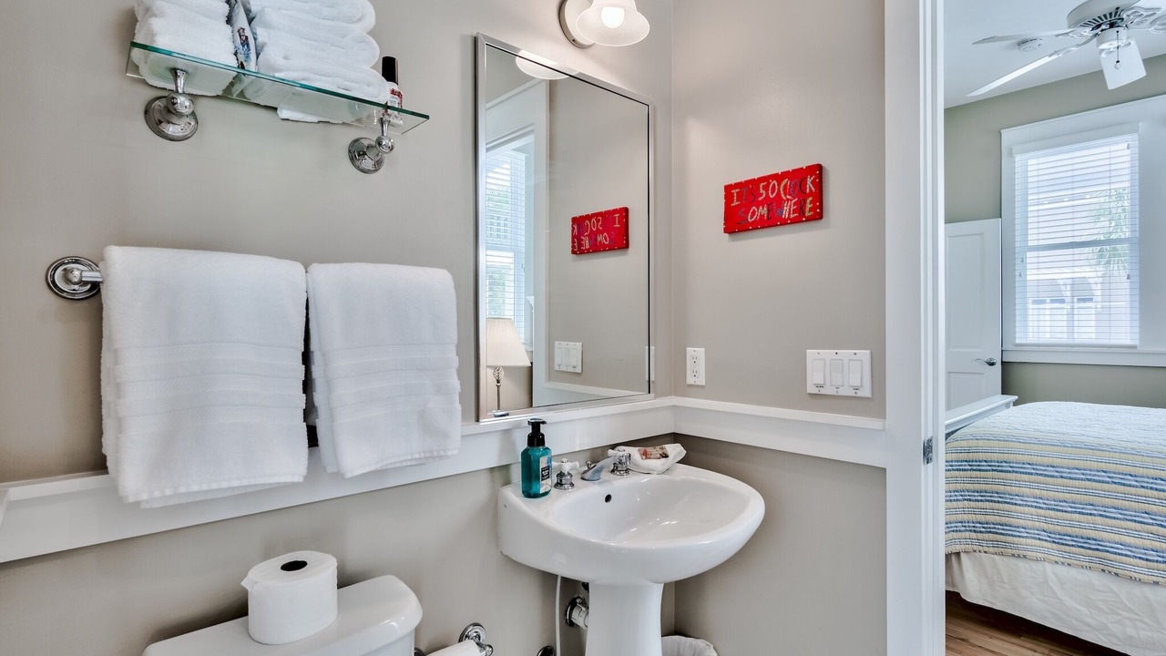 Photo of Bathroom in Sunnyside