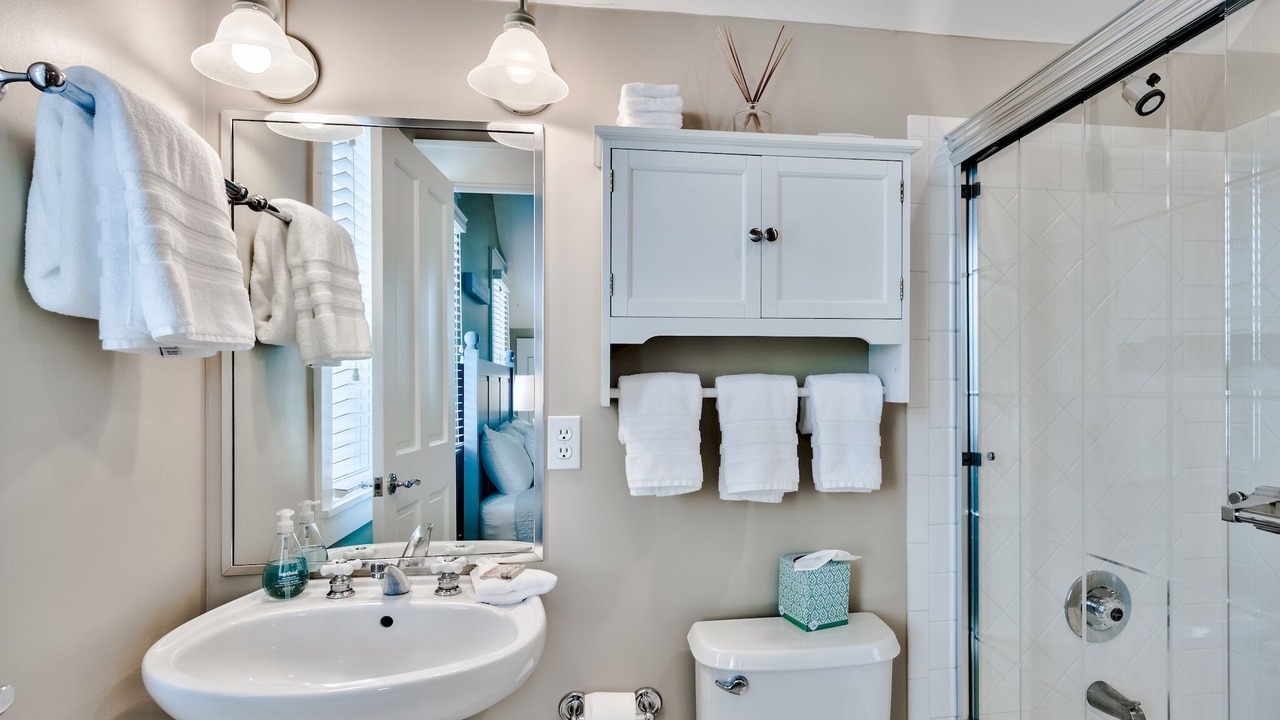 Photo of Bathroom in Sunnyside