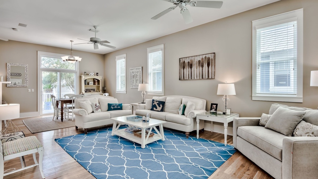 Photo of Livingroom in Sunnyside