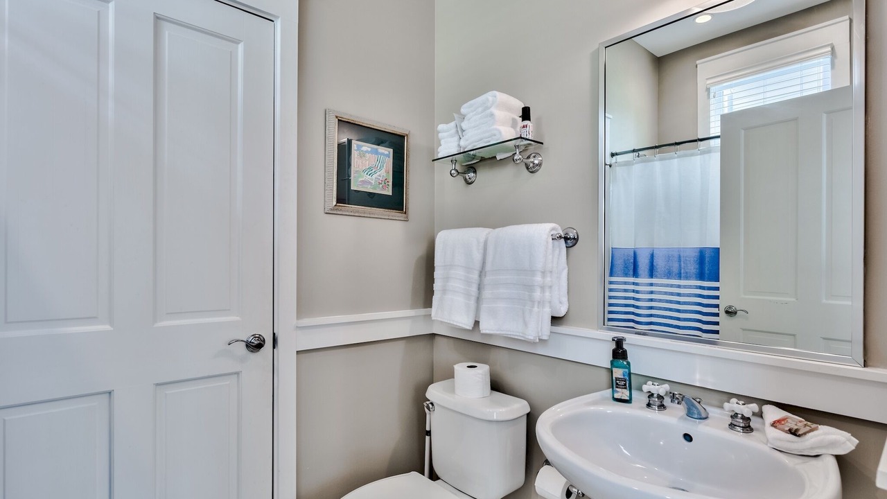 Photo of Bathroom in Sunnyside