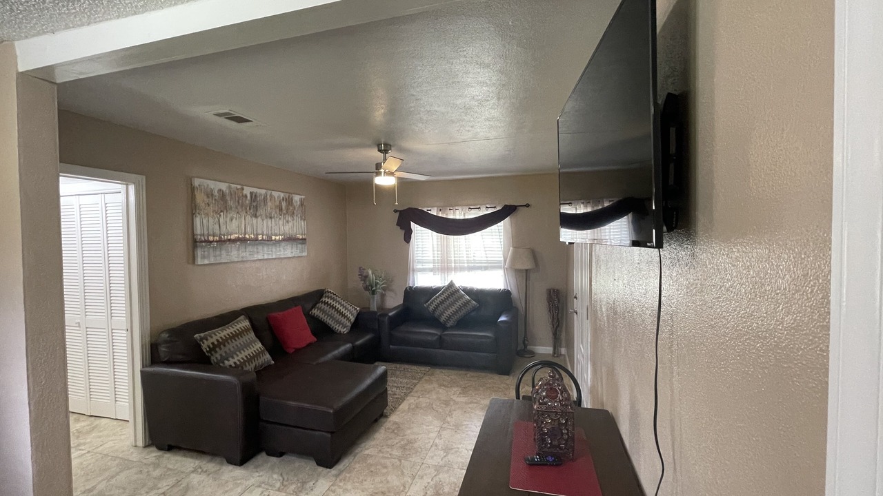 Photo of Livingroom in Marianna