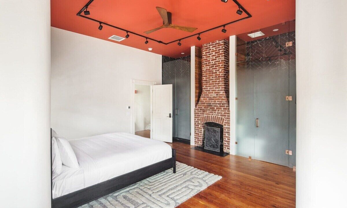 Photo of Bedroom in Historic Seaport