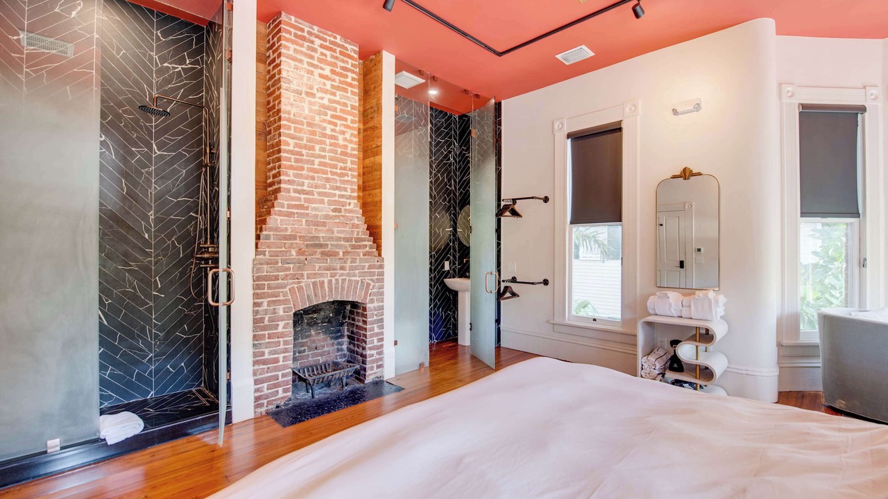 Photo of Bedroom in Historic Seaport