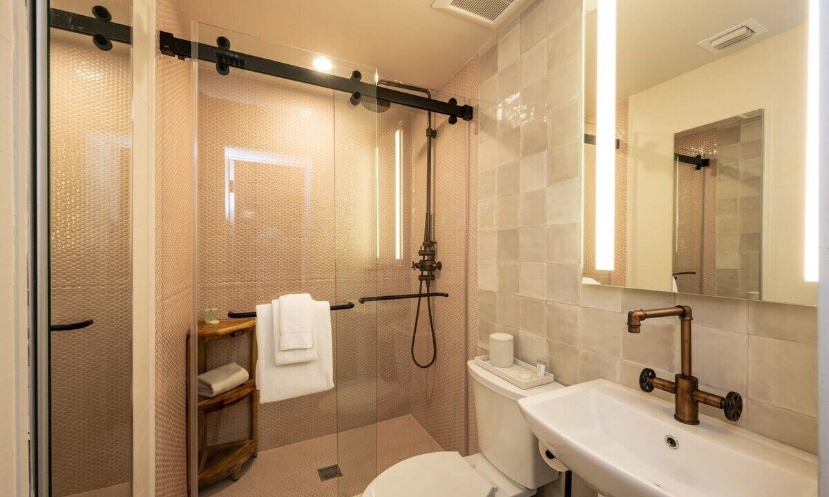 Photo of Bathroom in Historic Seaport