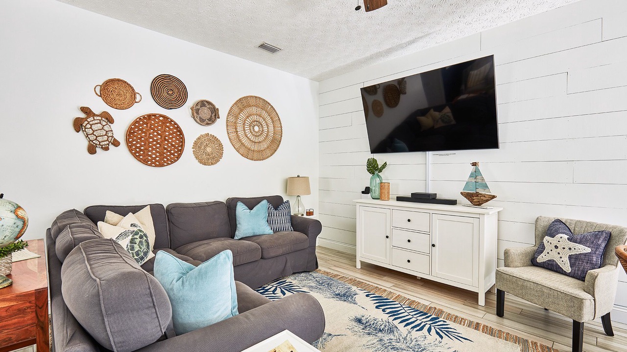 Photo of Livingroom in Bid-a-wee Beach