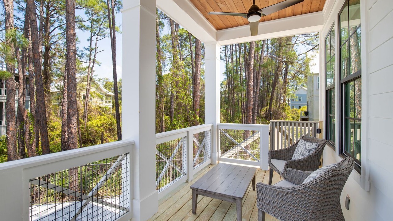 Photo of Patio Balcony in Lakeside at Blue Mountain Beach