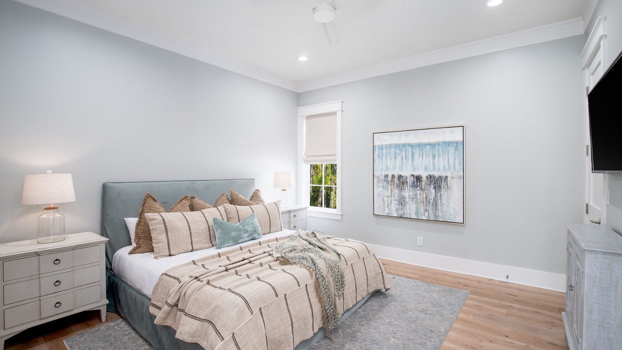 Photo of Bedroom in Lakeside at Blue Mountain Beach