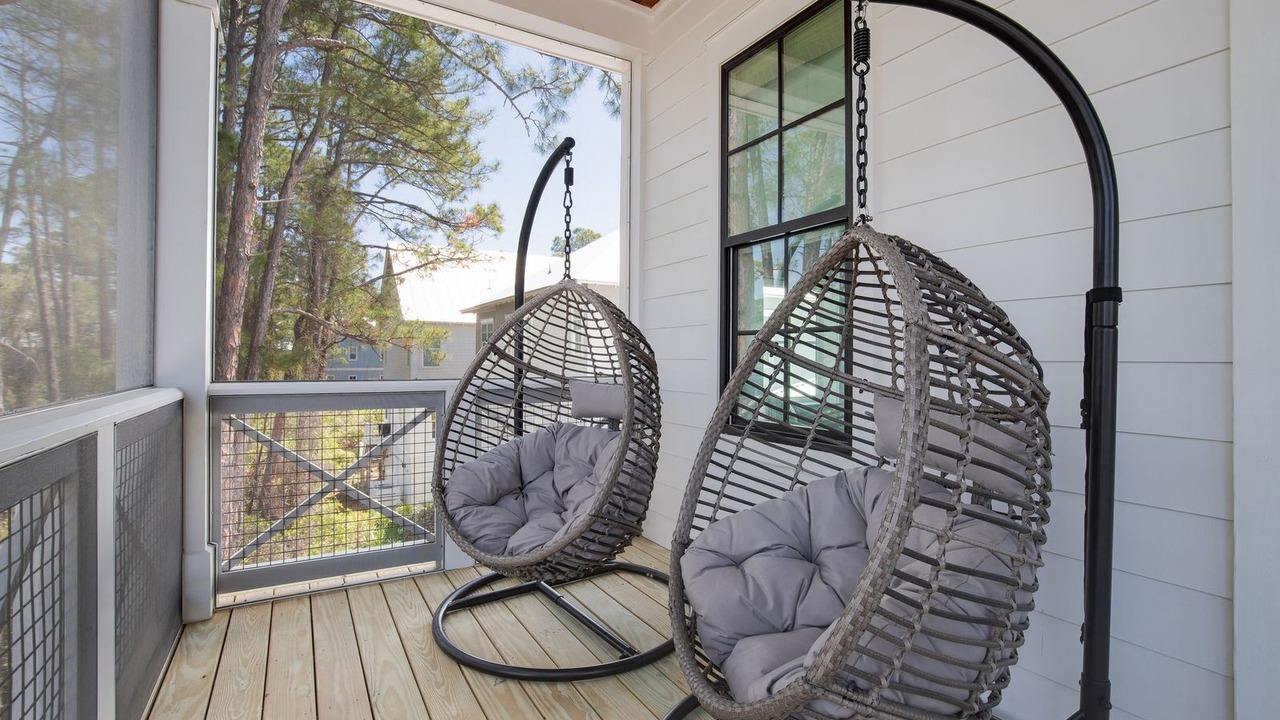 Photo of Patio Balcony in Lakeside at Blue Mountain Beach