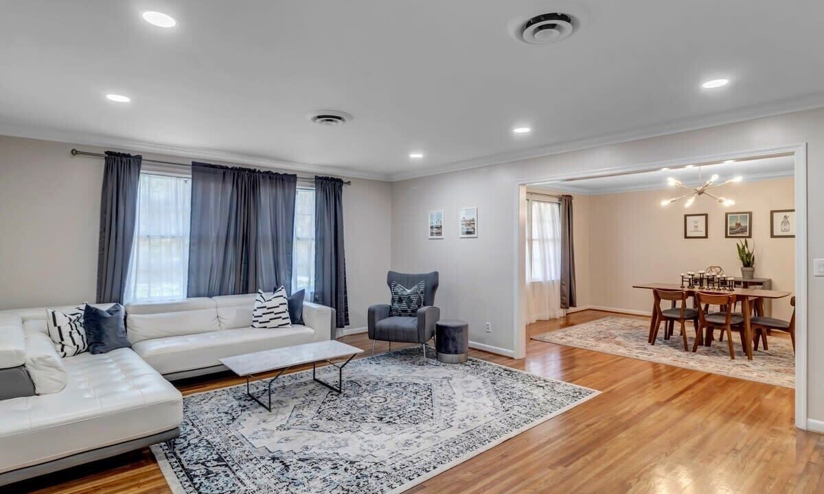 Photo of Livingroom in Avondale