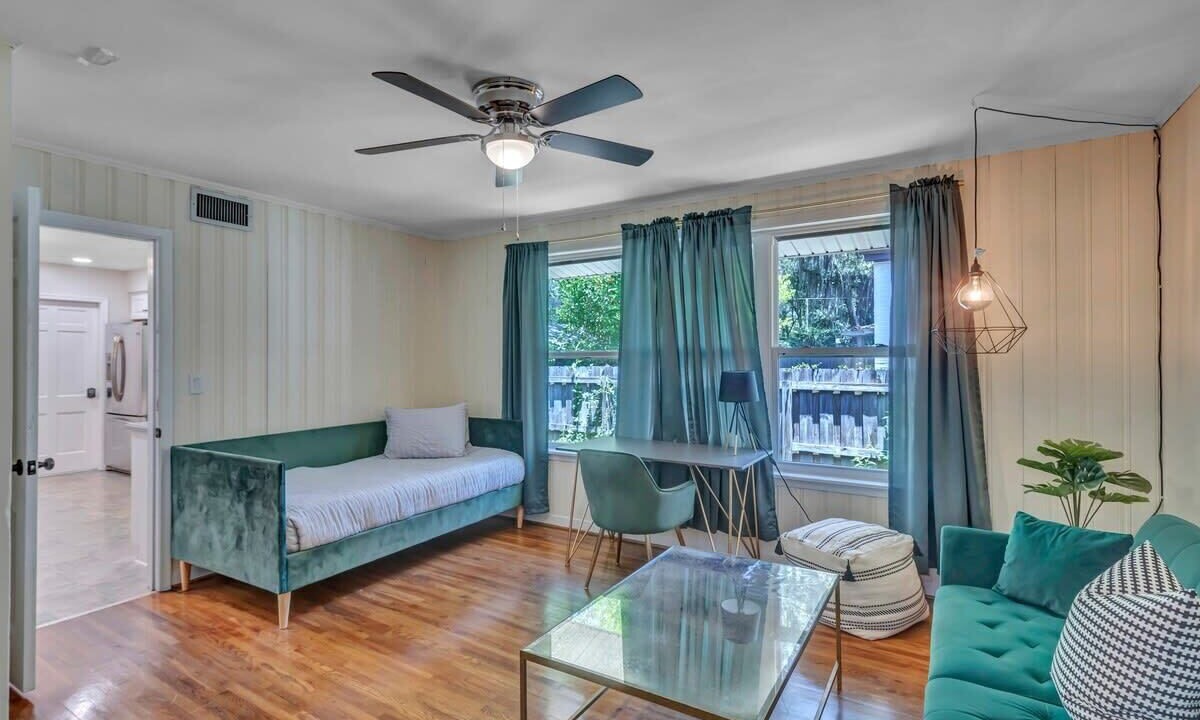 Photo of Livingroom in Avondale