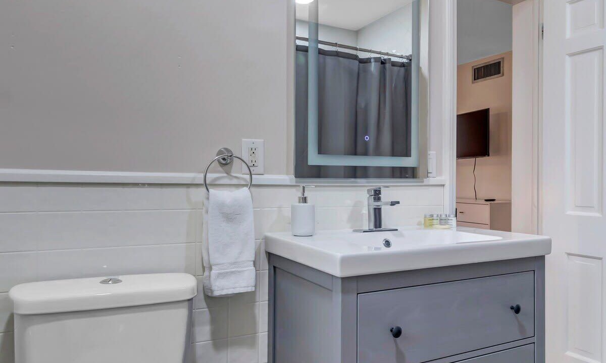 Photo of Bathroom in Avondale
