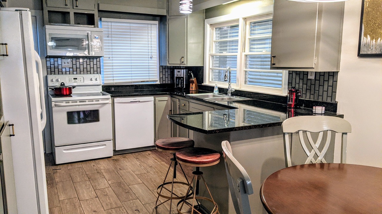 Photo of Kitchen in Kiska Beach
