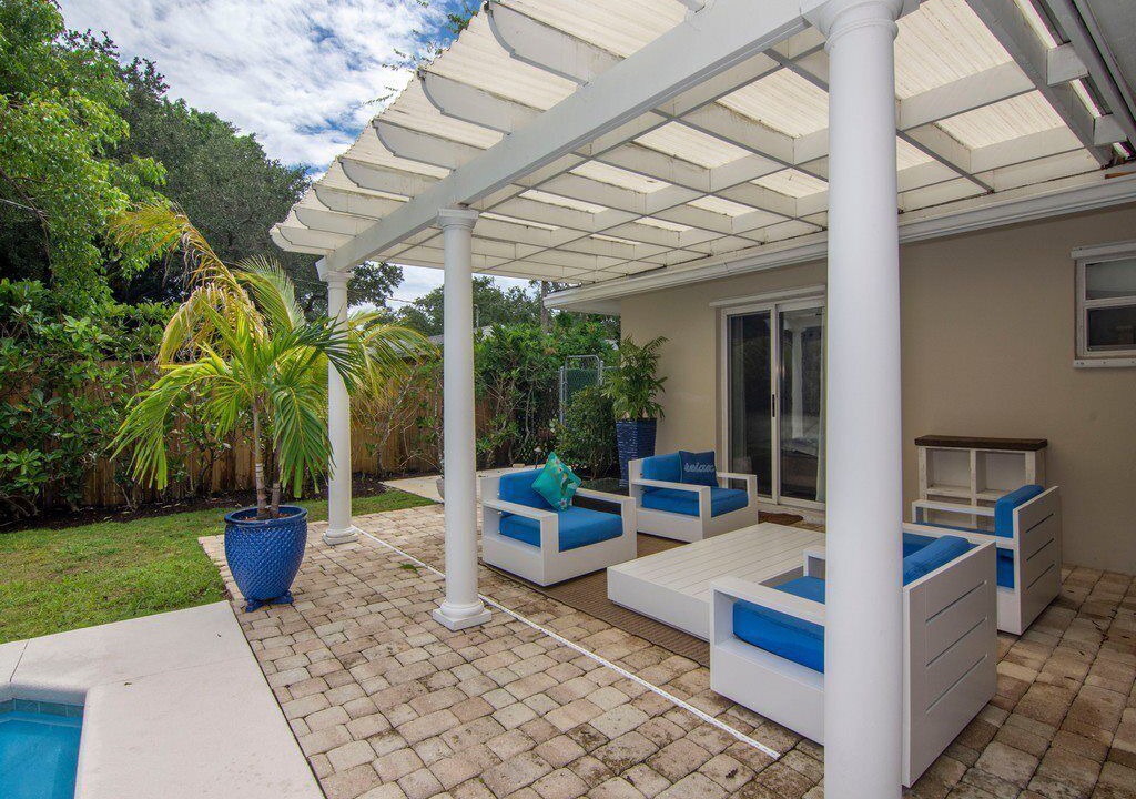 Photo of Patio Balcony in Central Beach